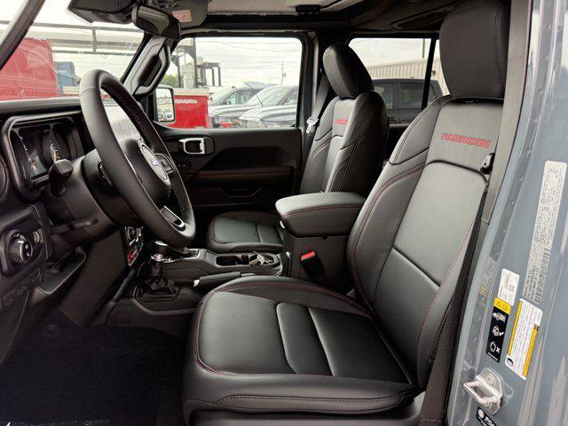 new 2025 Jeep Gladiator car, priced at $47,307