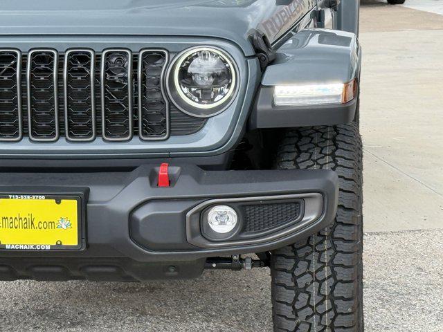 new 2025 Jeep Gladiator car, priced at $47,307