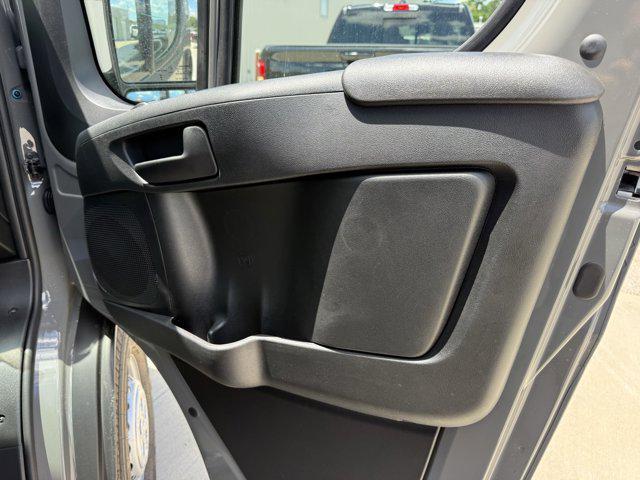new 2025 Ram ProMaster 2500 car, priced at $47,274