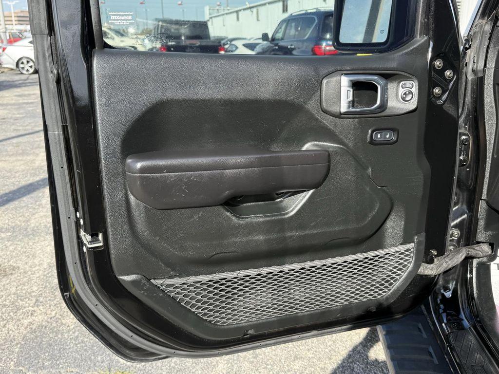 used 2021 Jeep Gladiator car, priced at $30,000