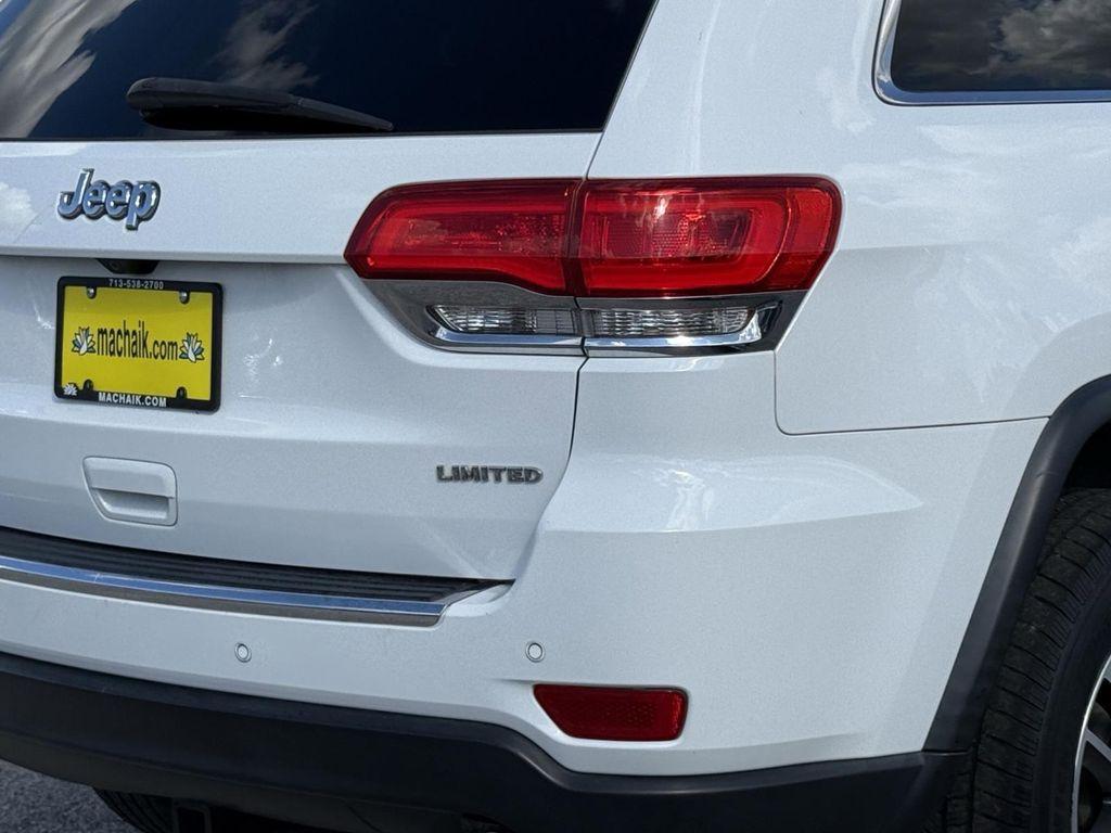 used 2018 Jeep Grand Cherokee car, priced at $17,000