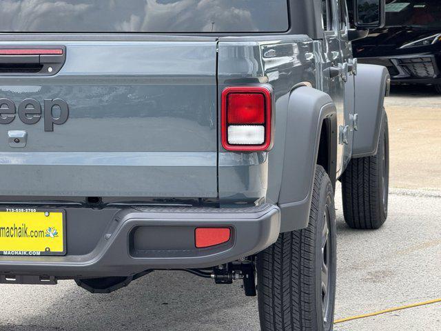 new 2025 Jeep Gladiator car, priced at $34,225