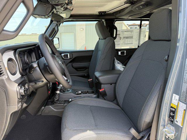 new 2025 Jeep Gladiator car, priced at $40,587