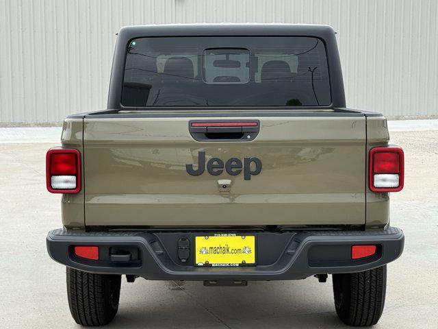 new 2025 Jeep Gladiator car, priced at $33,225
