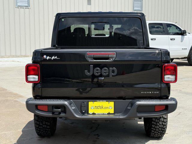 new 2025 Jeep Gladiator car, priced at $37,861