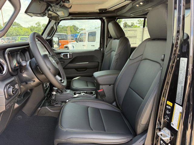 new 2025 Jeep Gladiator car, priced at $37,861