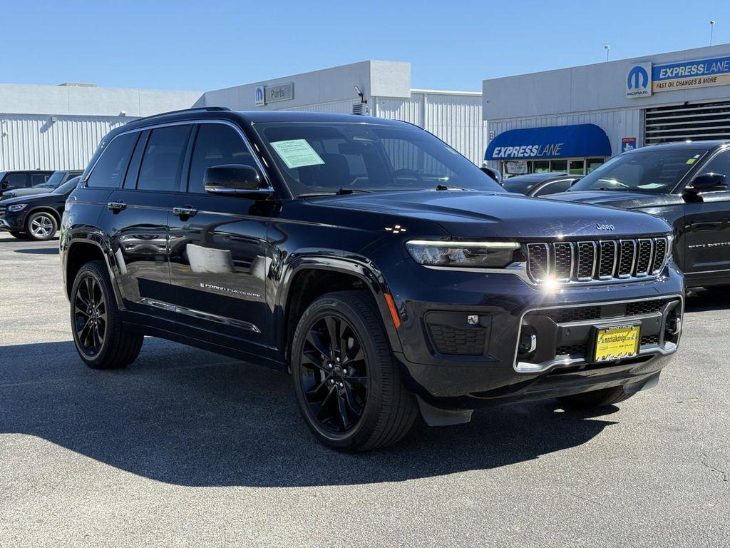 used 2023 Jeep Grand Cherokee car, priced at $32,000