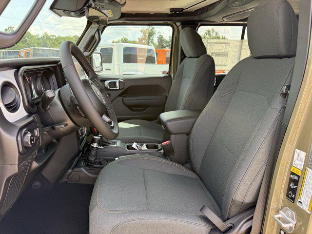 new 2025 Jeep Gladiator car, priced at $37,638