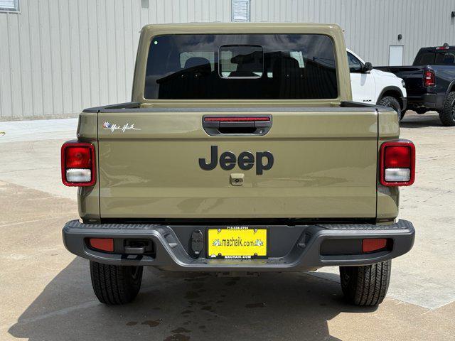 new 2025 Jeep Gladiator car, priced at $37,638