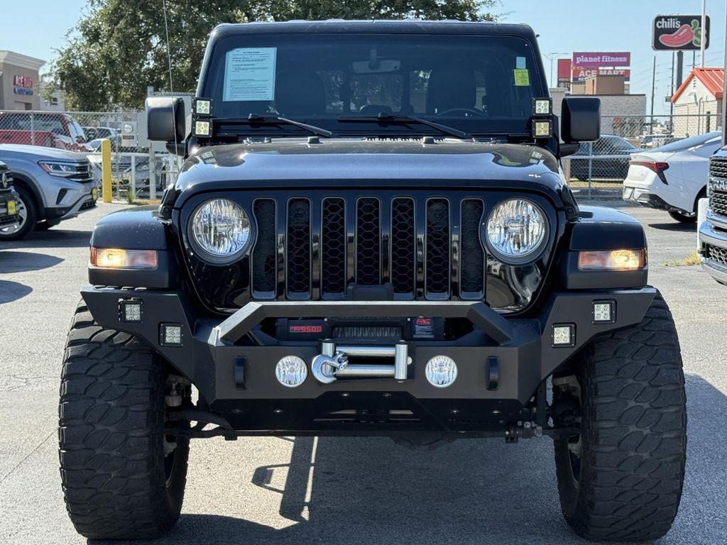 used 2021 Jeep Gladiator car, priced at $32,000