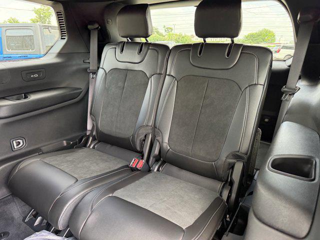 new 2025 Jeep Grand Cherokee L car, priced at $37,985