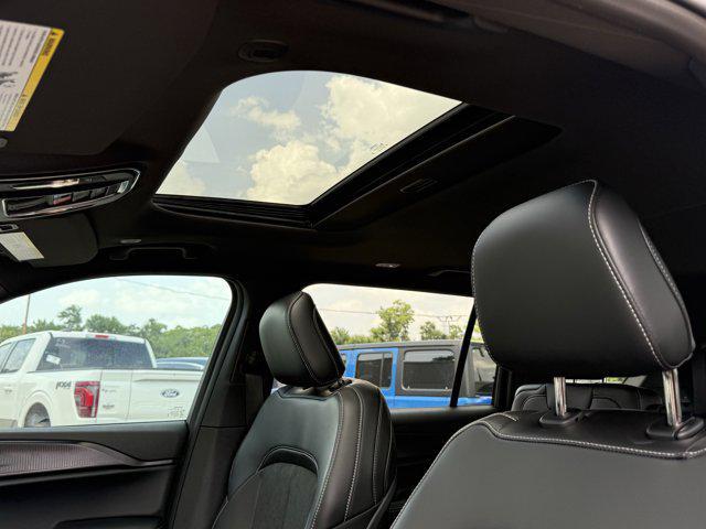 new 2025 Jeep Grand Cherokee L car, priced at $37,985