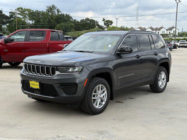 new 2025 Jeep Grand Cherokee car, priced at $33,750