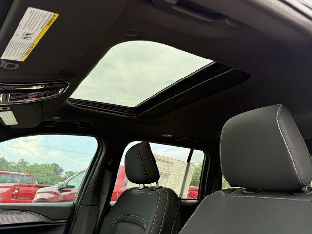 new 2025 Jeep Grand Cherokee car, priced at $33,750