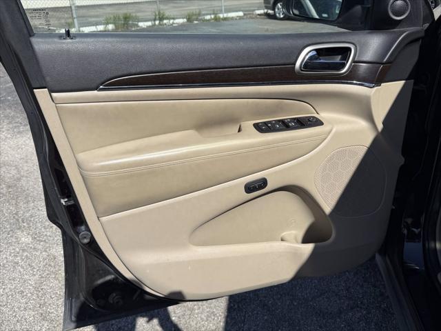 used 2014 Jeep Grand Cherokee car, priced at $14,000