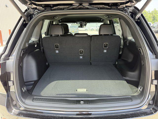new 2025 Jeep Grand Cherokee car, priced at $39,378