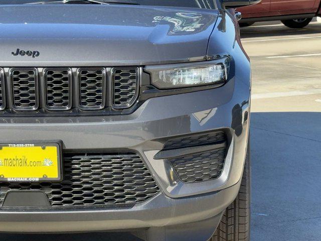 new 2024 Jeep Grand Cherokee car, priced at $33,989