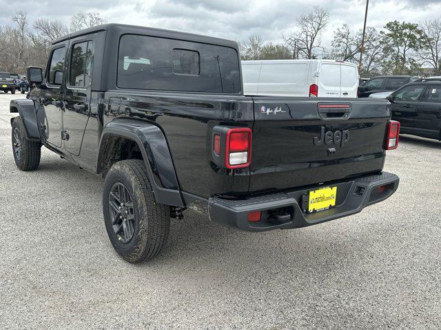 new 2024 Jeep Gladiator car, priced at $34,131