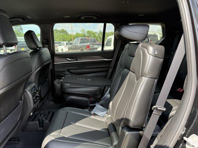 new 2025 Jeep Grand Cherokee L car, priced at $39,260
