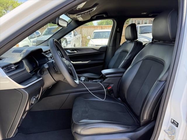 used 2023 Jeep Grand Cherokee car, priced at $33,500