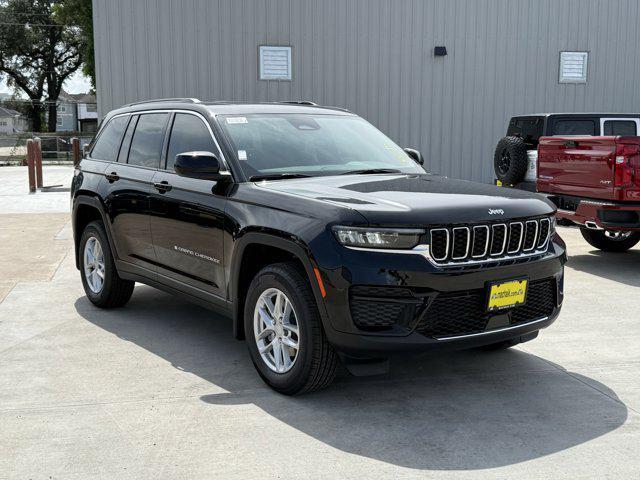 new 2025 Jeep Grand Cherokee car, priced at $33,750
