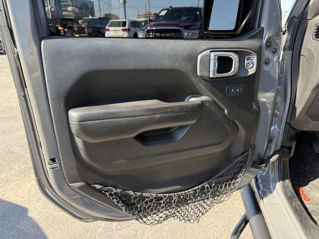 used 2020 Jeep Wrangler Unlimited car, priced at $31,000