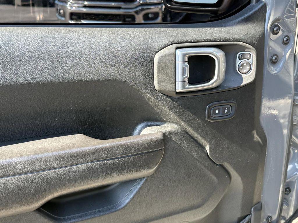 used 2020 Jeep Wrangler Unlimited car, priced at $31,000
