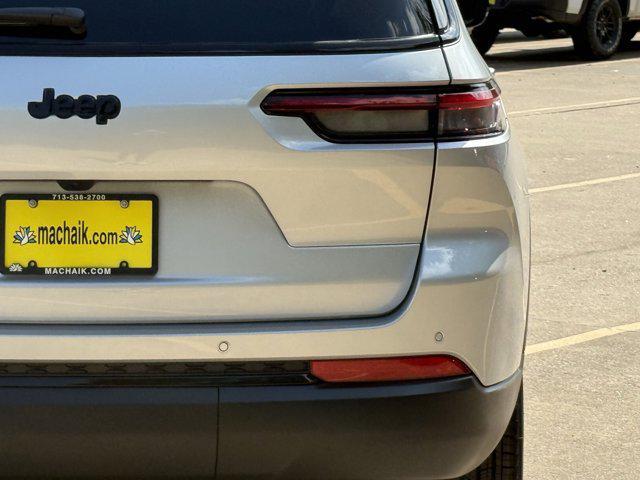 new 2025 Jeep Grand Cherokee L car, priced at $39,885