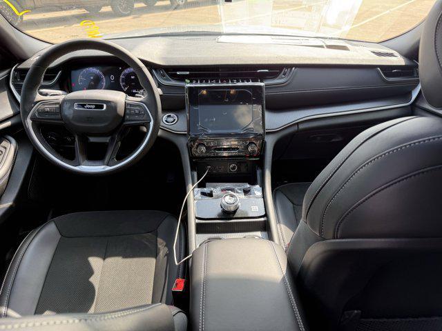 new 2025 Jeep Grand Cherokee L car, priced at $39,885