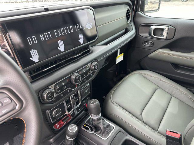 new 2024 Jeep Gladiator car, priced at $47,036