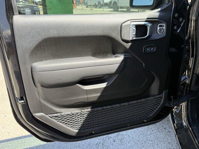 new 2025 Jeep Wrangler car, priced at $38,696