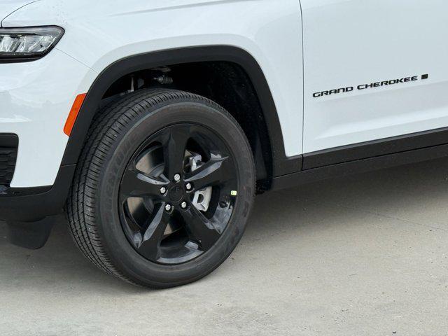 new 2025 Jeep Grand Cherokee L car, priced at $40,698
