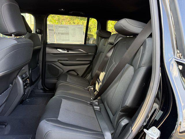 new 2025 Jeep Grand Cherokee car, priced at $35,819