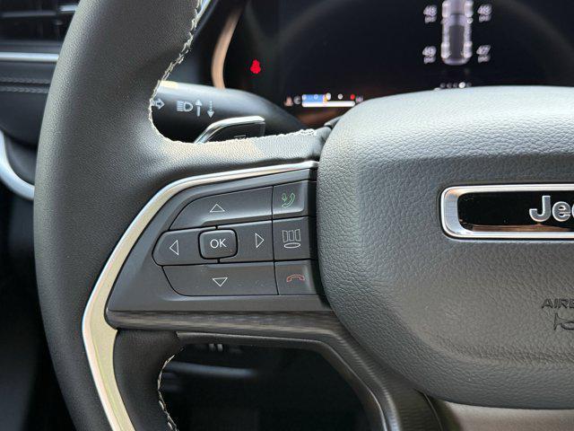 new 2025 Jeep Grand Cherokee car, priced at $35,819