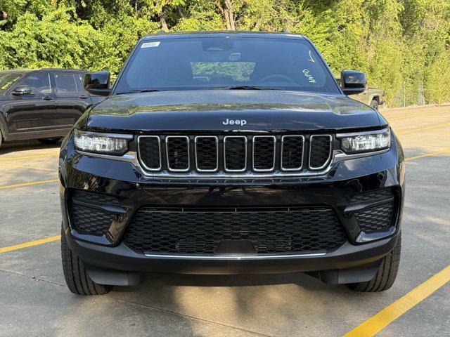 new 2025 Jeep Grand Cherokee car, priced at $35,819