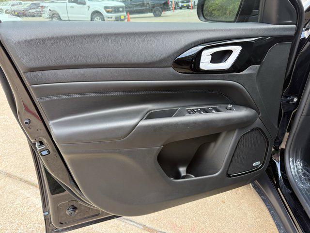 new 2025 Jeep Compass car, priced at $34,364