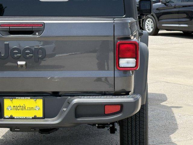 new 2025 Jeep Gladiator car, priced at $36,158