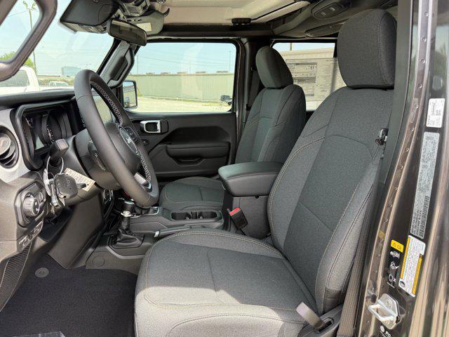 new 2025 Jeep Gladiator car, priced at $36,158