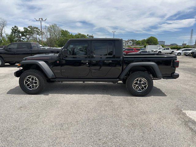 new 2024 Jeep Gladiator car, priced at $44,618