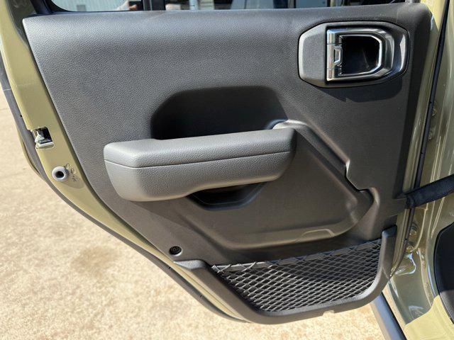 new 2025 Jeep Gladiator car, priced at $44,816