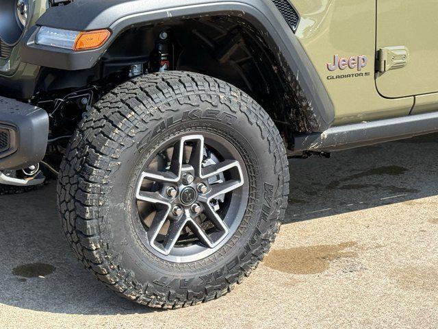 new 2025 Jeep Gladiator car, priced at $44,816