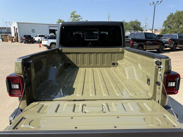 new 2025 Jeep Gladiator car, priced at $44,816