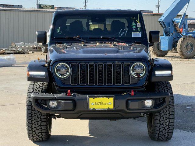 new 2025 Jeep Gladiator car, priced at $53,219