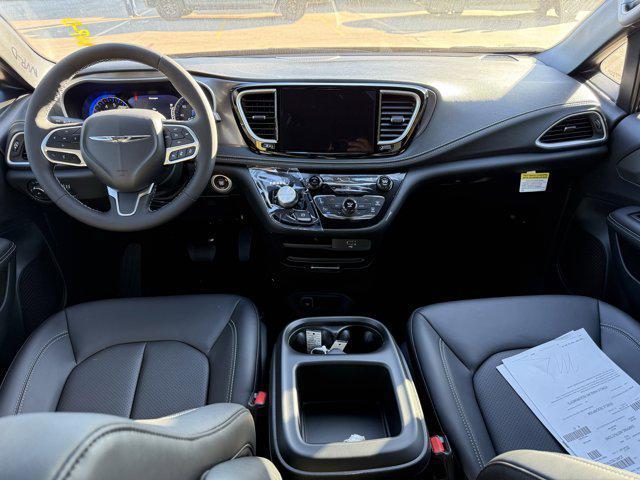 new 2026 Chrysler Pacifica car, priced at $39,176