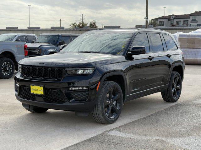 new 2025 Jeep Grand Cherokee car, priced at $40,191