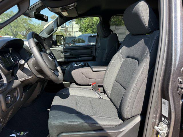 new 2025 Jeep Grand Cherokee car, priced at $43,104