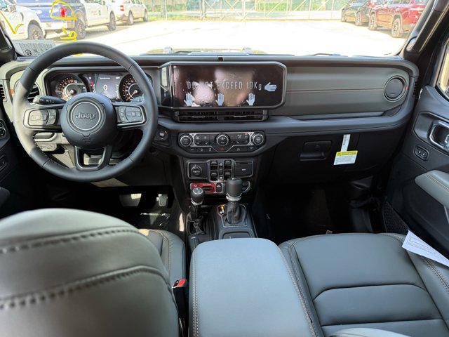 new 2025 Jeep Gladiator car, priced at $45,617