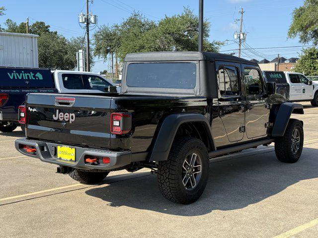 new 2025 Jeep Gladiator car, priced at $45,617