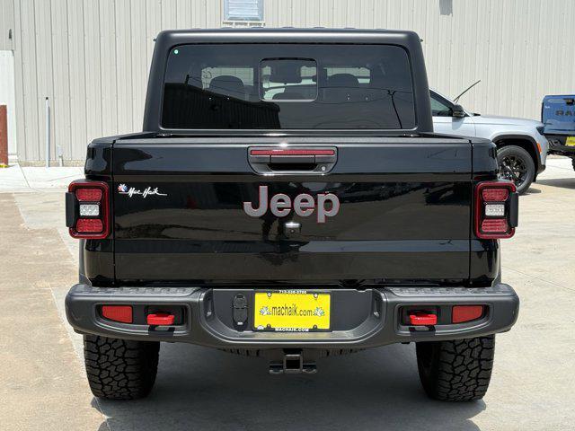 new 2025 Jeep Gladiator car, priced at $44,464