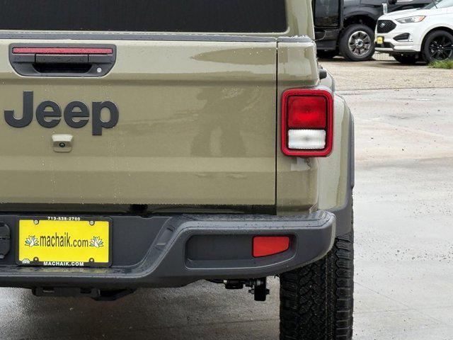 new 2025 Jeep Gladiator car, priced at $35,845